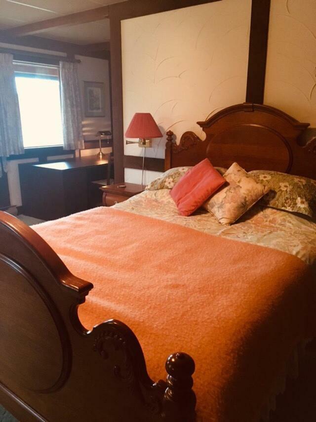 Oceanfront Suite Gibsons Buitenkant foto